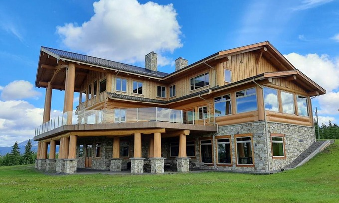 Smithers House | Jollymore Ranch