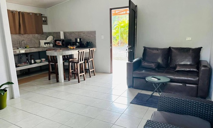 Chachagua House | Jonka House - Private Oasis with Lake and Swimming Pool in Arenal