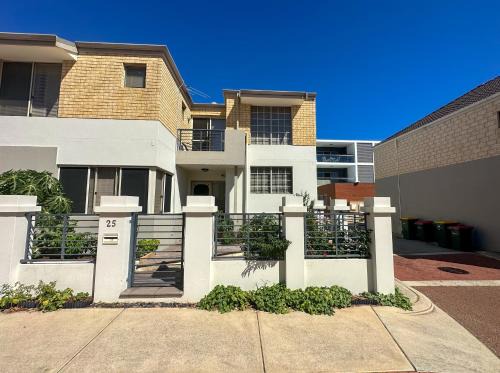 City Centre House | Joondalup Guest House