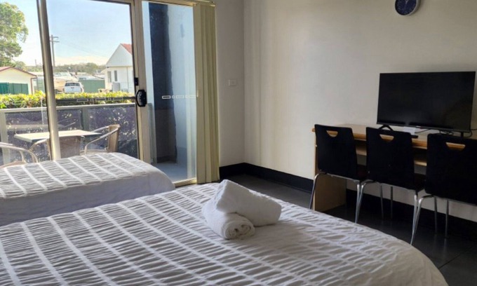 Sussex Inlet Apartment | JOPEN MOTEL UNIT 3, TOP NOTCH
