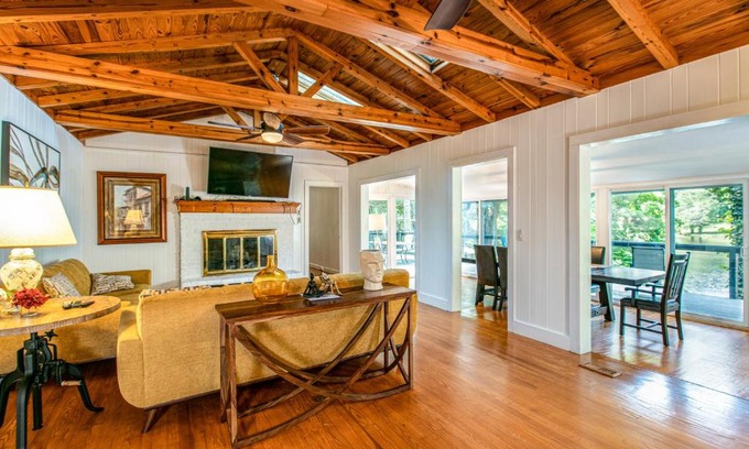 Flat Rock House | Jordan Cottage