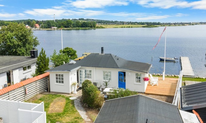 Munkebo House | "Jorek" - 10m to the fjord by Interhome