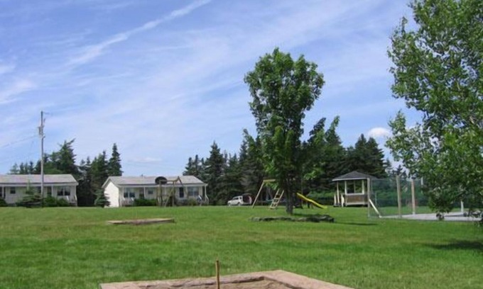 St. Peters Hotel | Joyce's Motel & Cottages