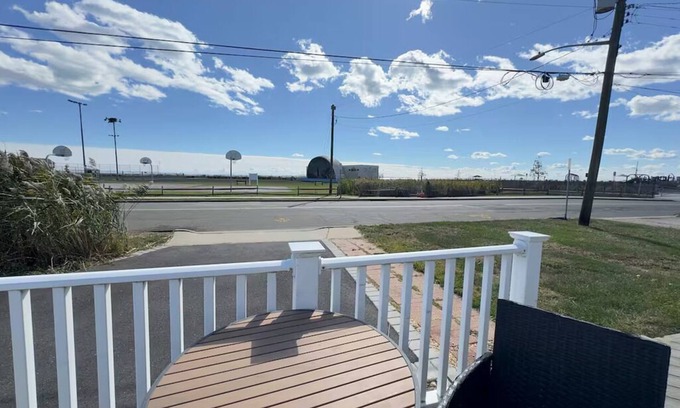 Patchogue House | Joyful Beach House, viewing The Great South Bay