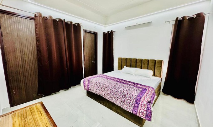 Hazratganj Apartment | Jp suites