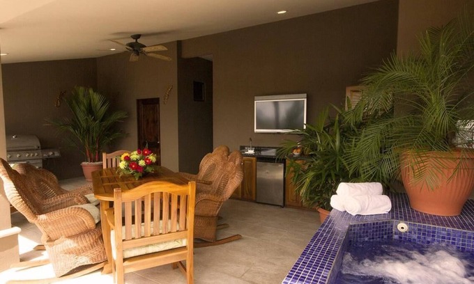 Jaco Condo | Jr. Penthouse in Monaco