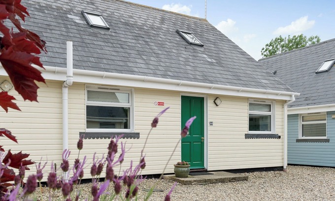 Watton Cottage | JUBILEUM LODGE (UK27999)