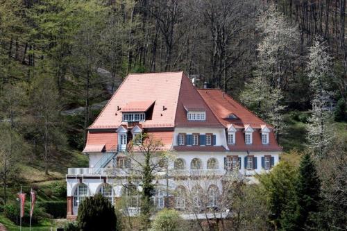 Annweiler am Trifels Hotel | Jugendstilhotel Trifels