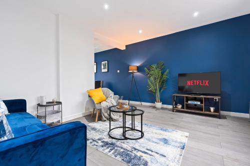 Cradley House | Julia's 3-Bedroom Home in Quinton, Birmingham