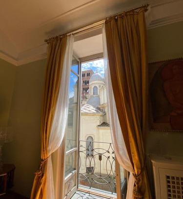 Turin Apartment | Julius suite