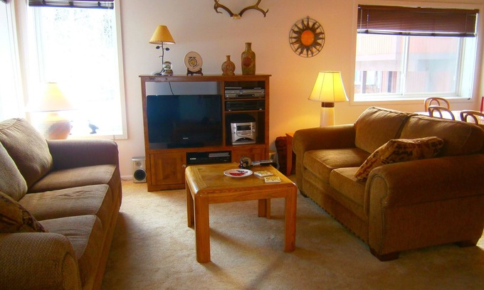 Elkhorn Condo | *July 4th Special ! * Spacious 2 BR 2BA Sun Valley Condo