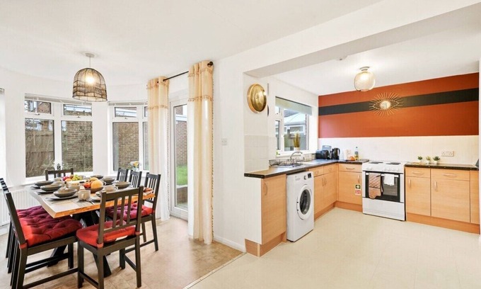Swindon Apartment | July Disc - Long Stay - Contractors