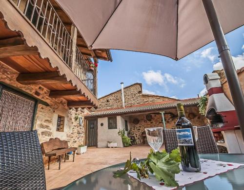 Valdespino de Somoza House | Jumaca
