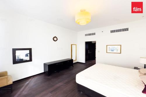 Al Qasimia Apartment | Jumeirah lake tower