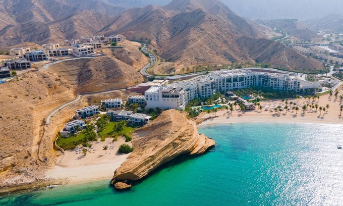 Muscat Hotel | Jumeirah Muscat Bay
