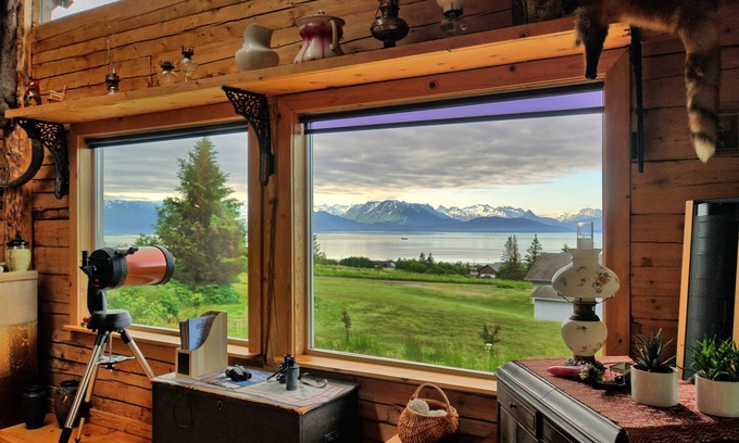 Kachemak Bed & Breakfast | Juneberry Lodge