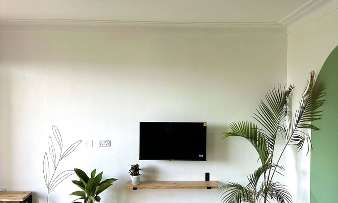 Kampala House | JungleB - 2 Bed 2 Bath 5 mins to Makerere Uni