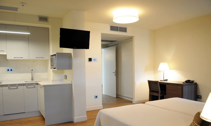 Ponferrada Apartment | Junior Studio in the historic center (Adults Only)