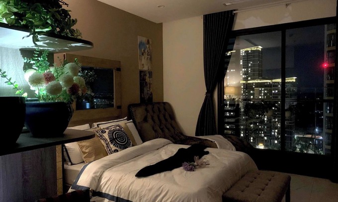 District 9 Apartment | Junior Studio by AQHOMES - Vinhomes Grand Park