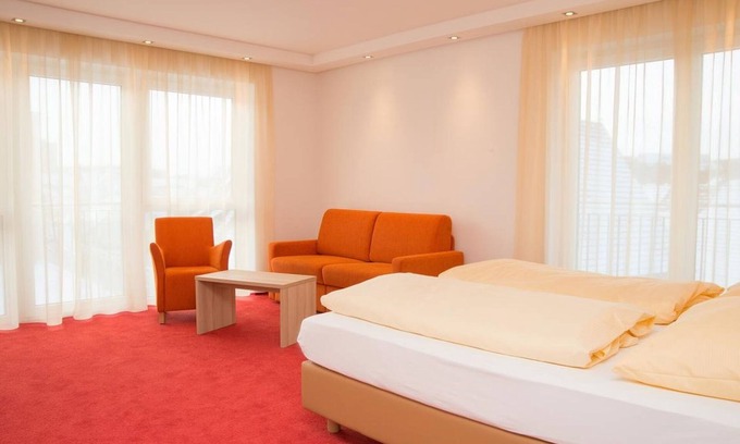 Ehingen Apartment | Junior-Suite, ca. 42qm mit Flachbild TV und WLAN