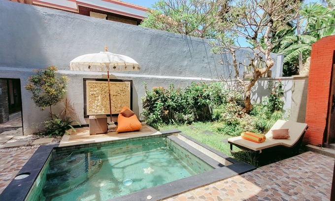 Blahbatuh Villa | Junior Tropical 3 Bedroom Plunge Pool villa