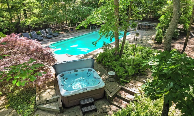 New Buffalo House | Juniper Presents: Oasis in the Woods w/Hot Tub, Pool + Pizza Oven