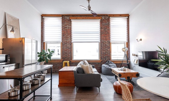 Stratford Apartment | Juno Lofts: Memories of Chelsea