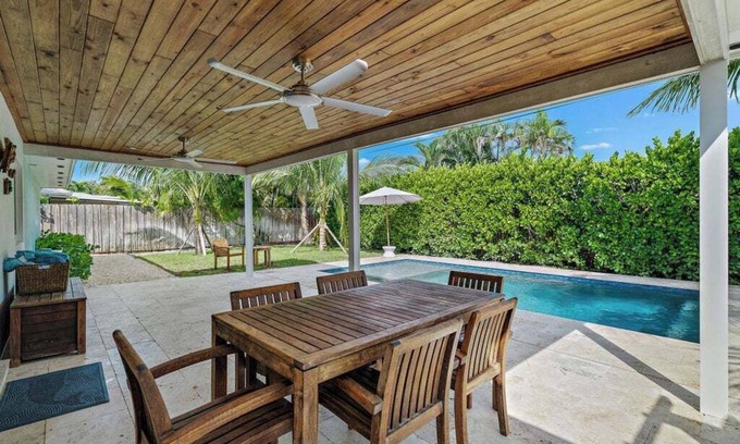 Tequesta House | Jupiter Beaches, Tequesta 3-bdrm w/NEW Saltwater Pool