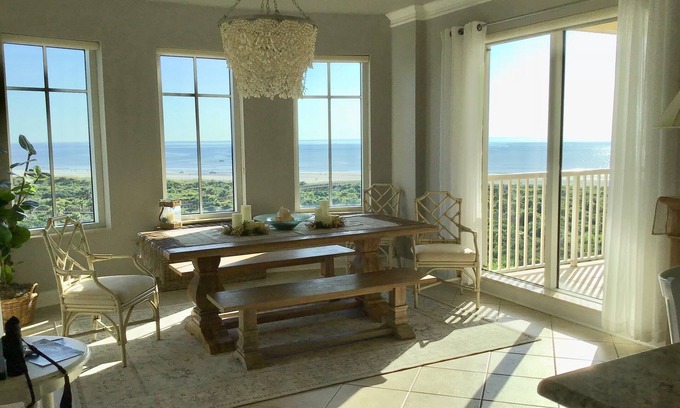 New Smyrna Beach Condo | Just Available: Luxury Condo for February-May 2025