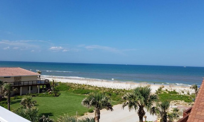 Marineland Acres House | Just Beachy A Luxury Retreat Sleeps 12 3 Levels with Elevator- Perfect for 1-3 Families Travelin