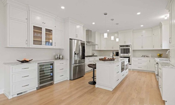Yarmouth Port House | Just Built, Heated Pool, Walk to Fresh Water Beach: 078-Y