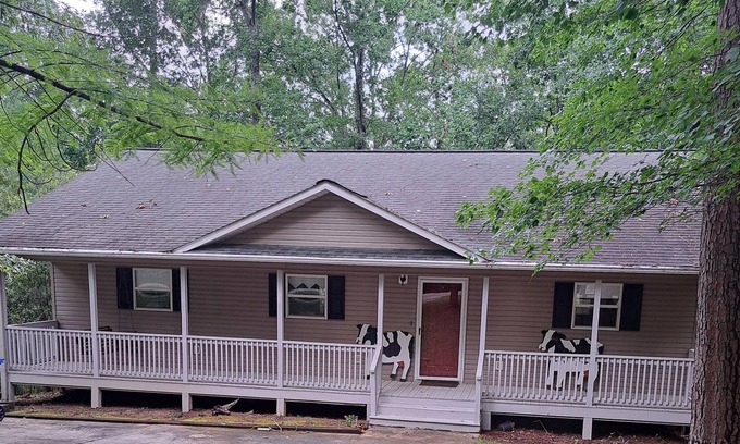 Wedowee House | Just Expanded to 3 bdrs/3 baths Pre-season Special 10% off if booked by 4-15-'24