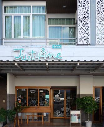 Downtown Krabi Bed & Breakfast | Just Fine Krabi
