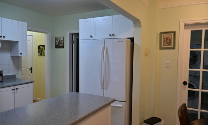View Royal House | Just Like Home - Everything you need to feel at home and your pets are welcome!