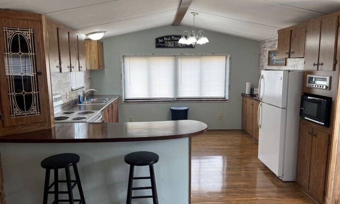 Annapolis House | Just Minutes from Black River – With WIFI