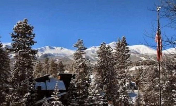 Weisshorn House | JUST OFF MAIN STREET - WALK TO GONDOLA!