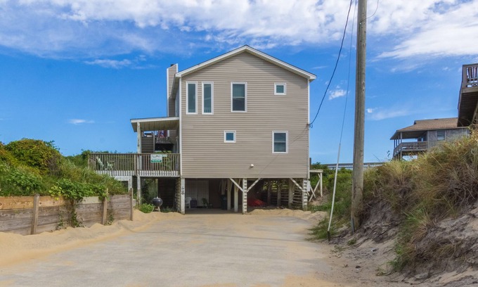 South Nags Head House | Just One Look | Oceanfront | South Nags Head | Sleeps 8
