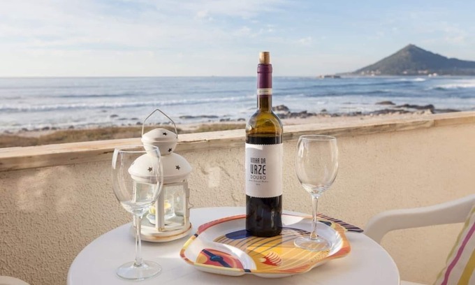 Caminha Apartment | Just over the sea 1-