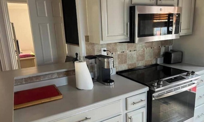 Brick Apartment | Just Plain Jane’s