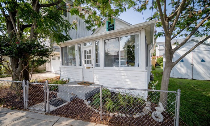 North Beach House | Just steps away from the Boardwalk & Beaches, Walkable to Entertainment!