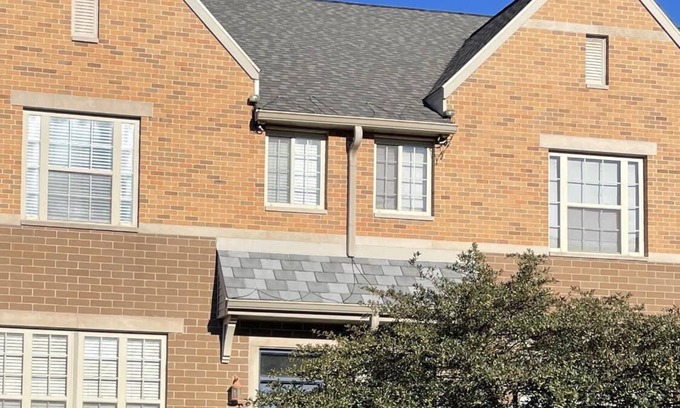 Notre Dame House | Just steps to Notre Dame campus!