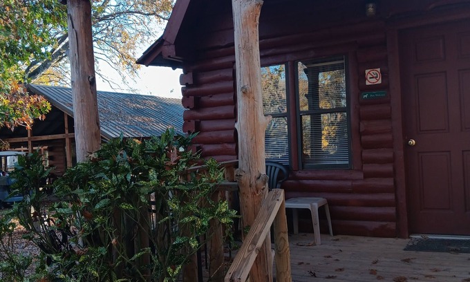 Weatherford Cabin | Just What You Were Looking For! Full Kitchen, Outdoor Pool, Free Parking
