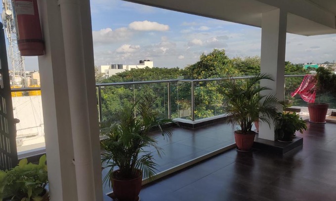 Kalyan Nagar Apartment | Justwalkin Rooms - GTS Suites, Kammanahalli
