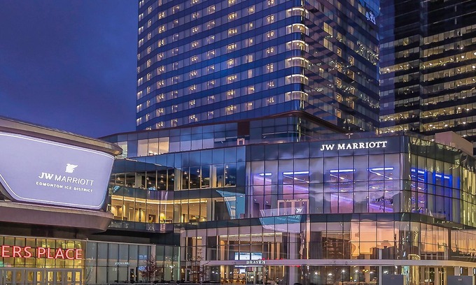 Downtown Edmonton Hotel | JW Marriott Edmonton ICE District