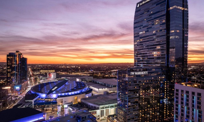 Downtown Los Angeles Hotel | JW Marriott Los Angeles L.A. LIVE
