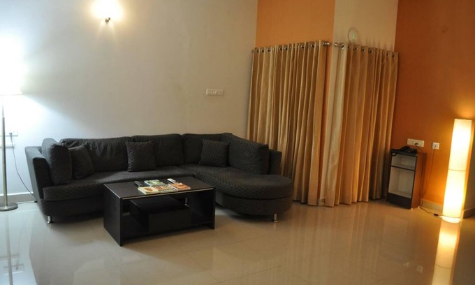 Srirangam Apartment | Jyothi Suites