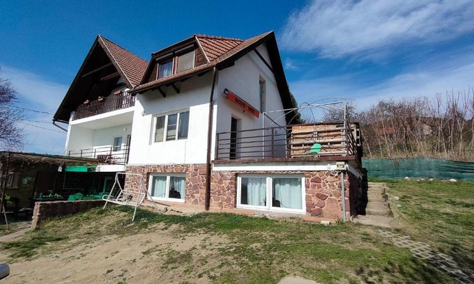 Badacsonyors House | Kékturás-Tóra-Nyíló privát bérlemény