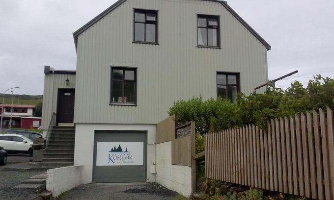 Myrdalshreppur House | Kósý Vík