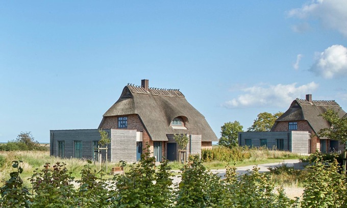 Nieby House | Künstlerkate Unter Reet für 4-5 Personen mit Ruhigem Birkblick