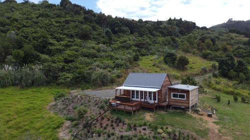 Tapu House | Kōtare Cabin, Thames Coast